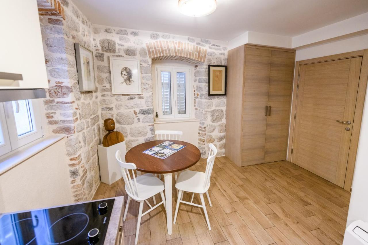 Apartmani Art Karampana Kotor Kültér fotó