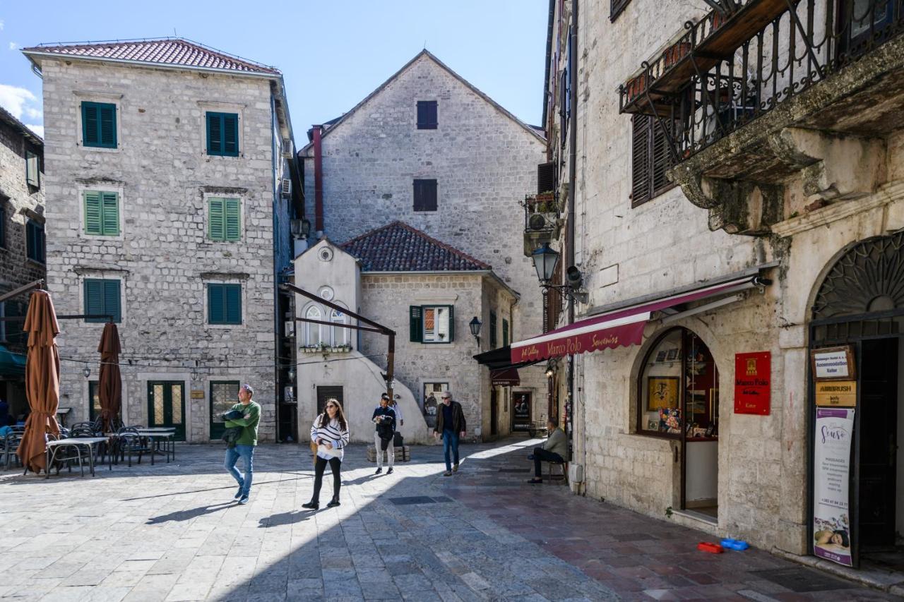 Apartmani Art Karampana Kotor Kültér fotó